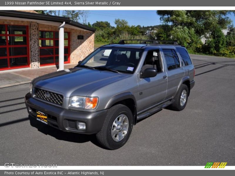 Sierra Silver Metallic / Gray 1999 Nissan Pathfinder SE Limited 4x4