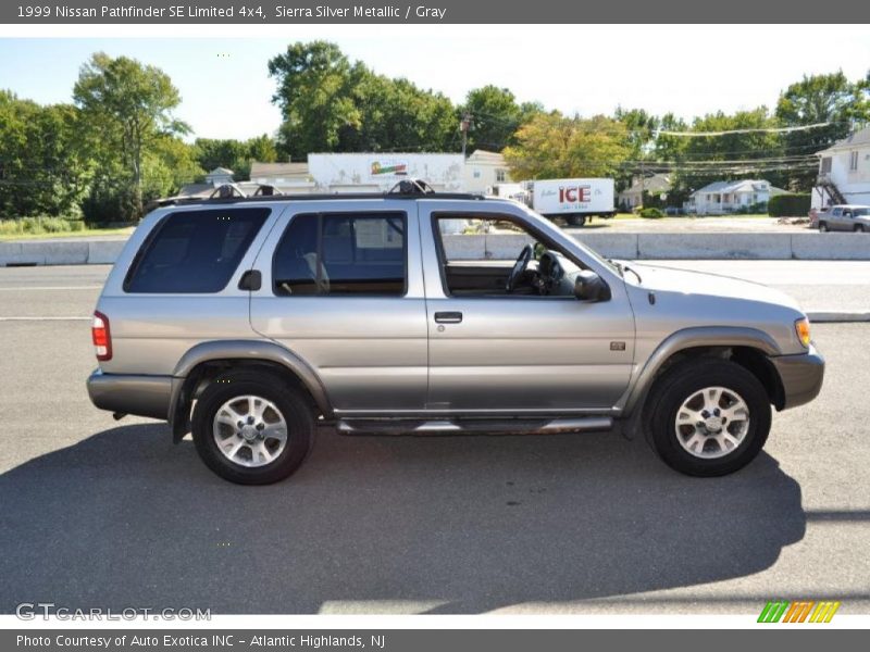 Sierra Silver Metallic / Gray 1999 Nissan Pathfinder SE Limited 4x4