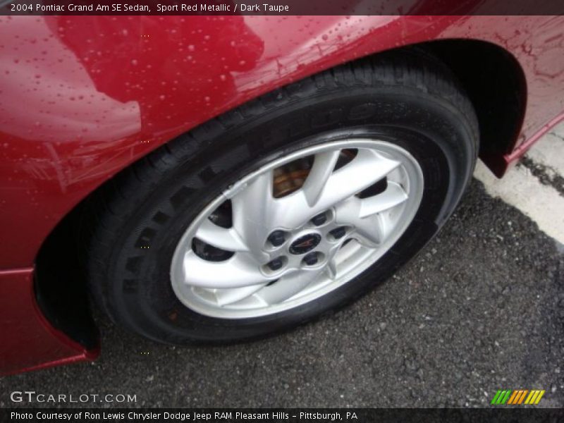 Sport Red Metallic / Dark Taupe 2004 Pontiac Grand Am SE Sedan