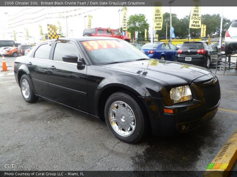 Brilliant Black Crystal Pearl / Dark Slate Gray/Light Graystone 2006 Chrysler 300