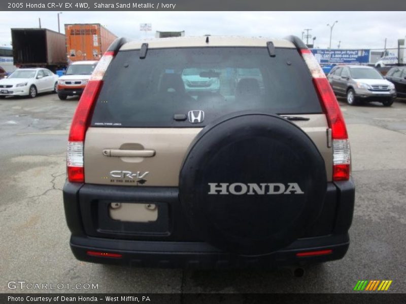 Sahara Sand Metallic / Ivory 2005 Honda CR-V EX 4WD