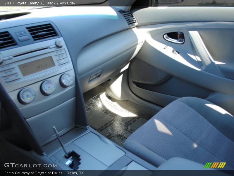 Black / Ash Gray 2010 Toyota Camry LE