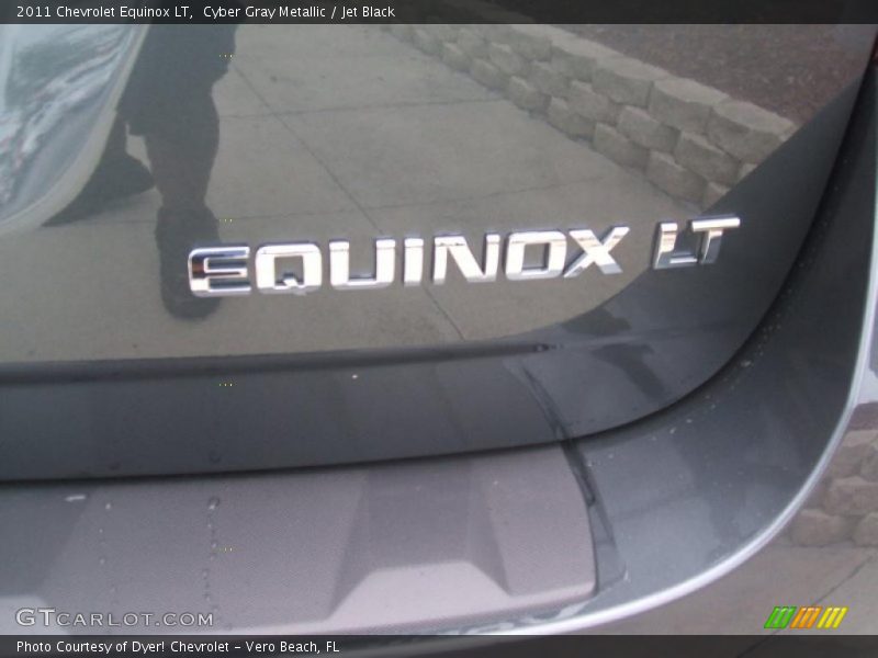 Cyber Gray Metallic / Jet Black 2011 Chevrolet Equinox LT