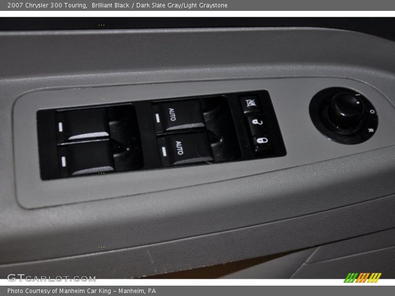 Brilliant Black / Dark Slate Gray/Light Graystone 2007 Chrysler 300 Touring