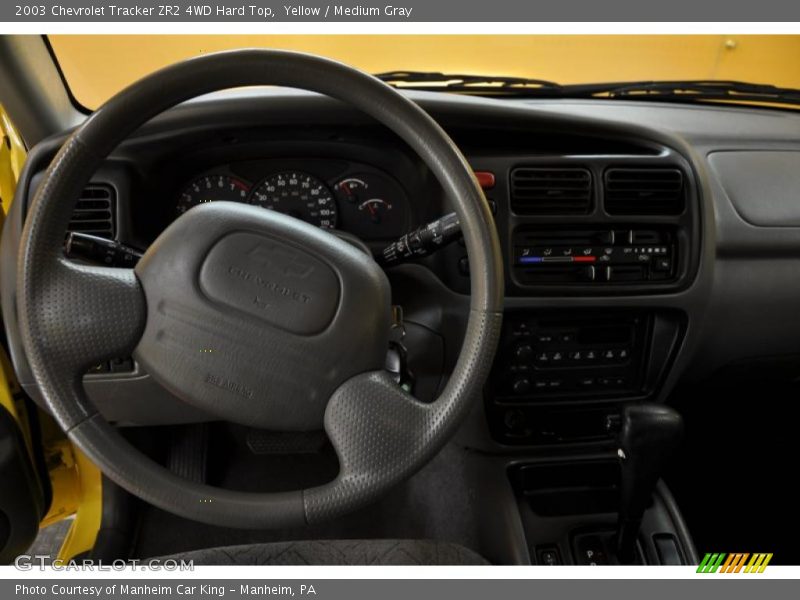 Yellow / Medium Gray 2003 Chevrolet Tracker ZR2 4WD Hard Top
