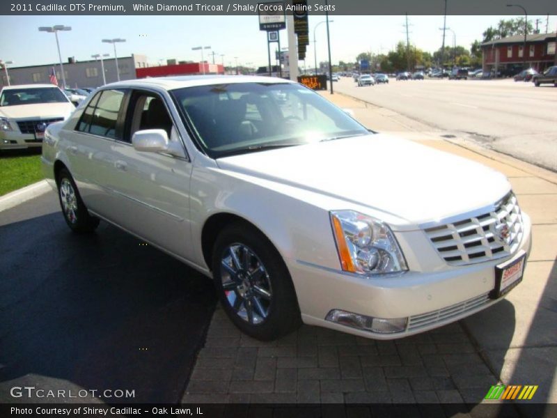 White Diamond Tricoat / Shale/Cocoa Aniline Seats 2011 Cadillac DTS Premium