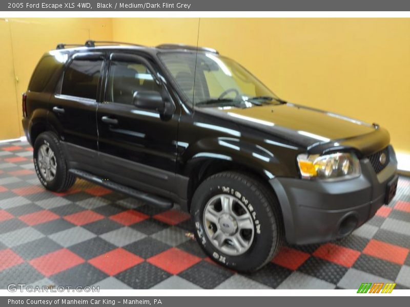 Black / Medium/Dark Flint Grey 2005 Ford Escape XLS 4WD