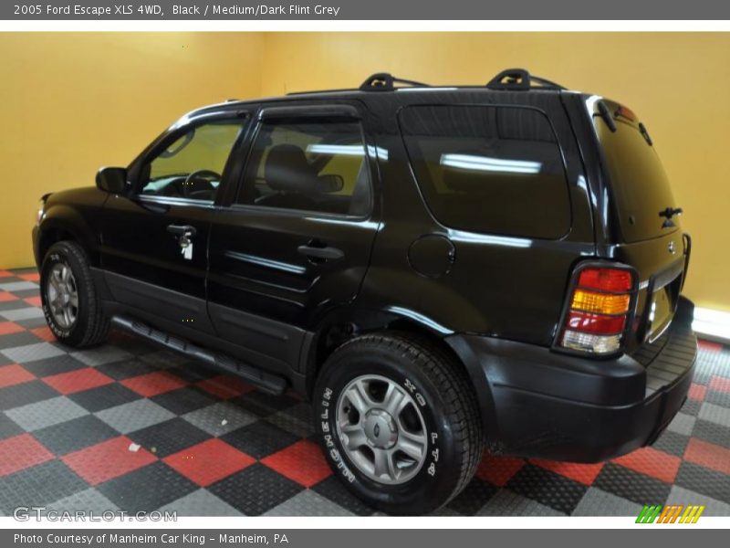 Black / Medium/Dark Flint Grey 2005 Ford Escape XLS 4WD
