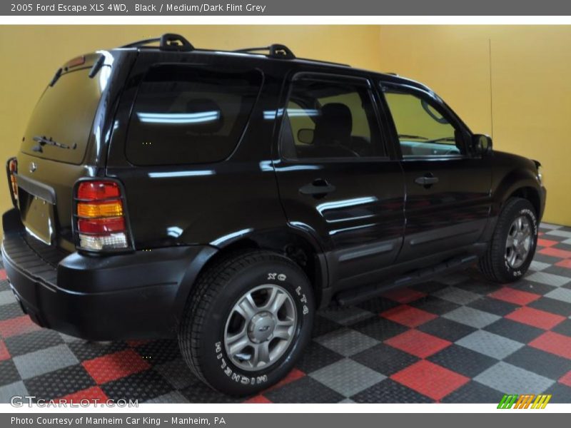 Black / Medium/Dark Flint Grey 2005 Ford Escape XLS 4WD