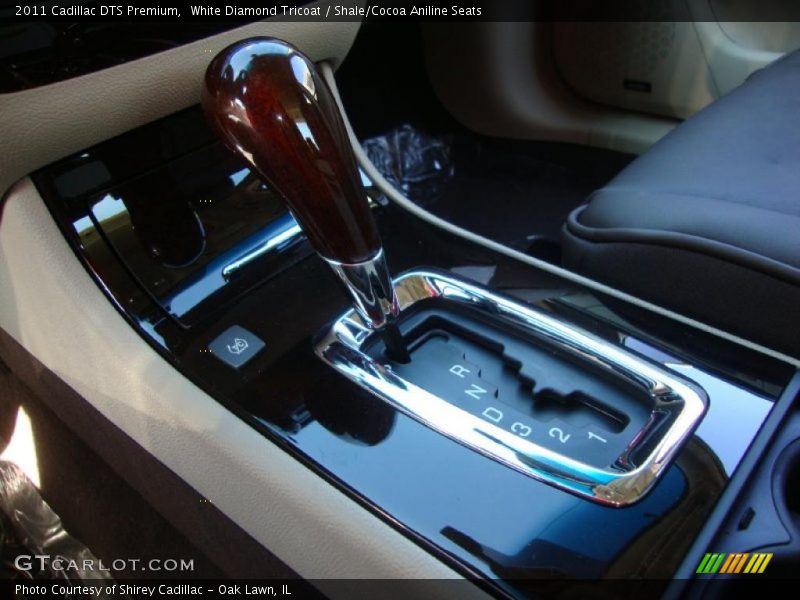 White Diamond Tricoat / Shale/Cocoa Aniline Seats 2011 Cadillac DTS Premium