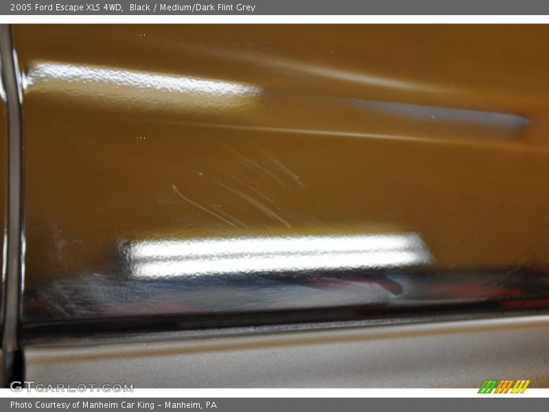 Black / Medium/Dark Flint Grey 2005 Ford Escape XLS 4WD