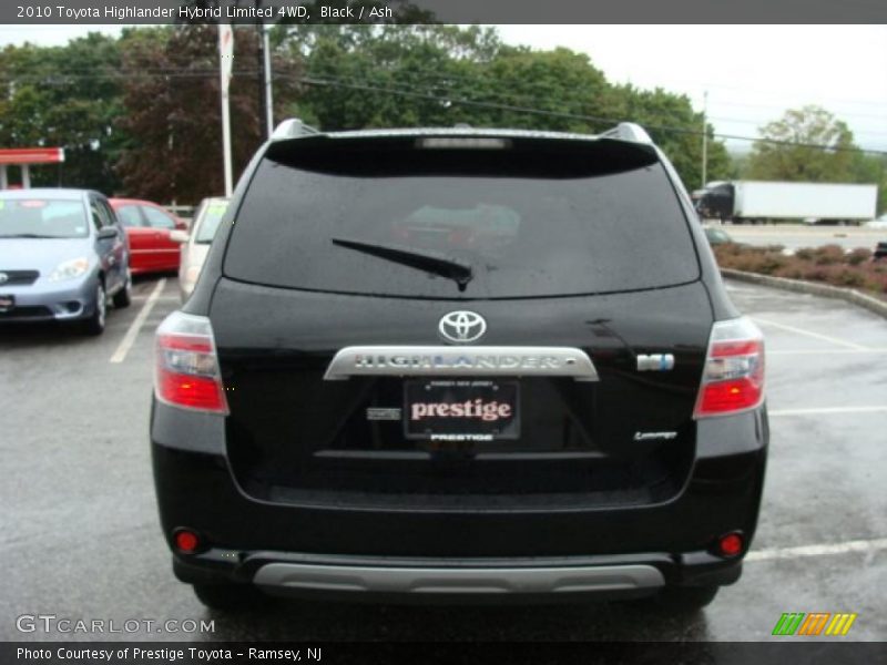 Black / Ash 2010 Toyota Highlander Hybrid Limited 4WD