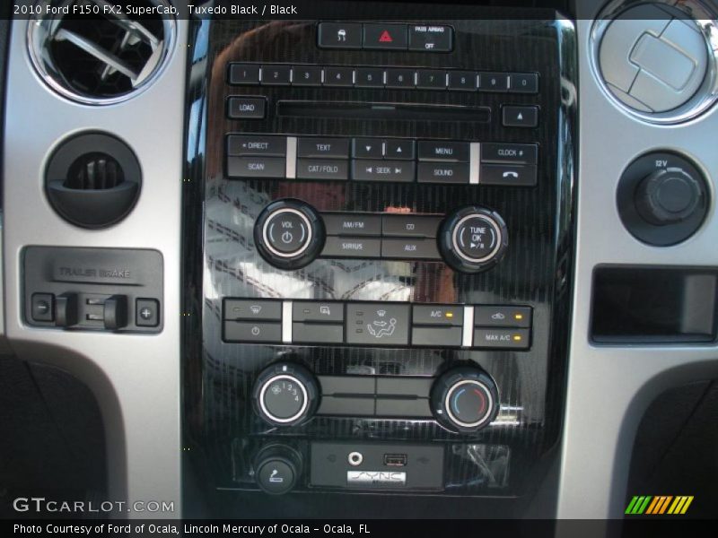 Tuxedo Black / Black 2010 Ford F150 FX2 SuperCab