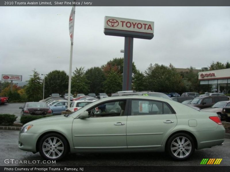 Silver Pine Mica / Ivory 2010 Toyota Avalon Limited