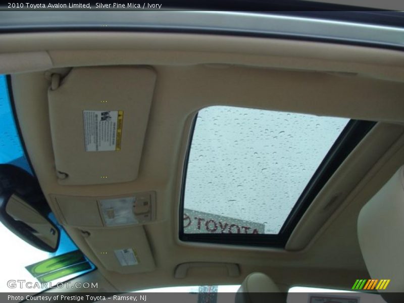 Silver Pine Mica / Ivory 2010 Toyota Avalon Limited