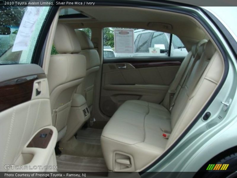 Silver Pine Mica / Ivory 2010 Toyota Avalon Limited