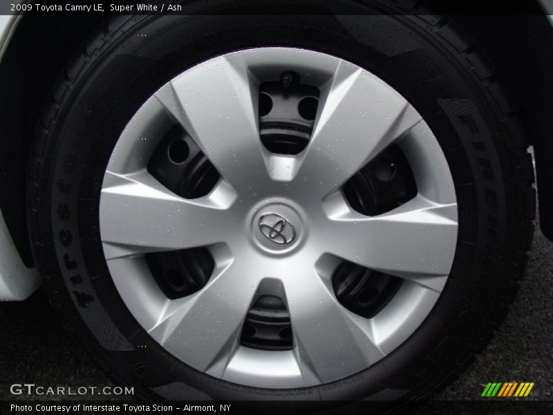 Super White / Ash 2009 Toyota Camry LE