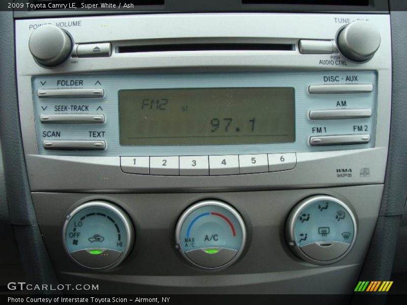Super White / Ash 2009 Toyota Camry LE