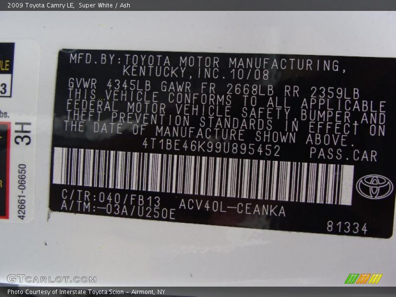 Super White / Ash 2009 Toyota Camry LE