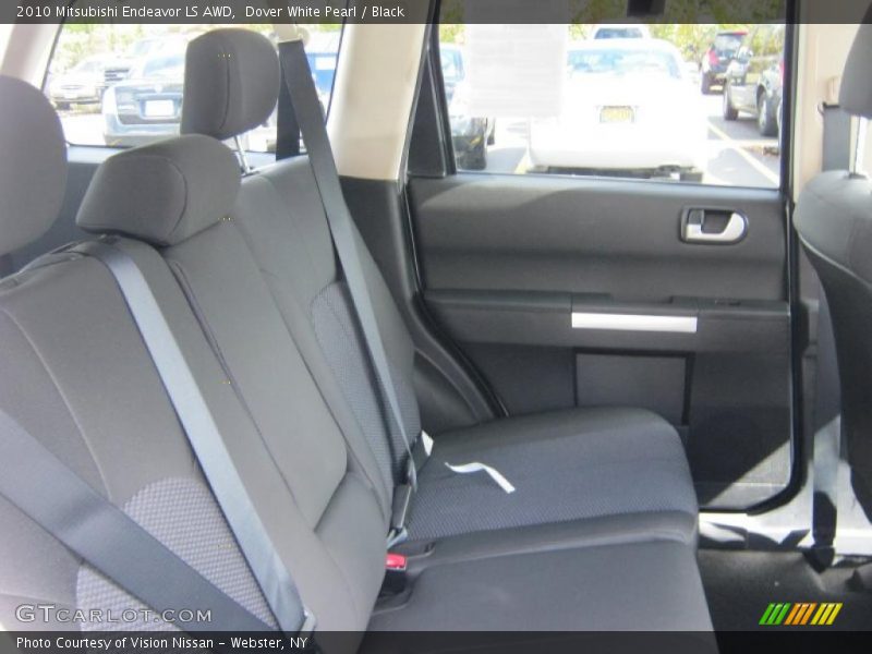 Dover White Pearl / Black 2010 Mitsubishi Endeavor LS AWD