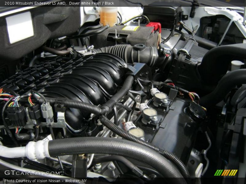 Dover White Pearl / Black 2010 Mitsubishi Endeavor LS AWD