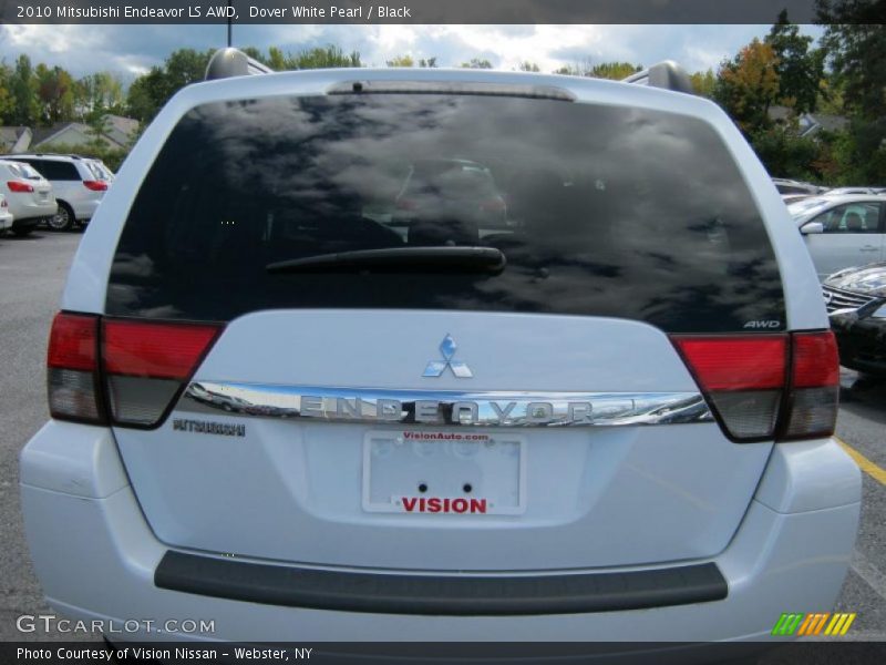 Dover White Pearl / Black 2010 Mitsubishi Endeavor LS AWD