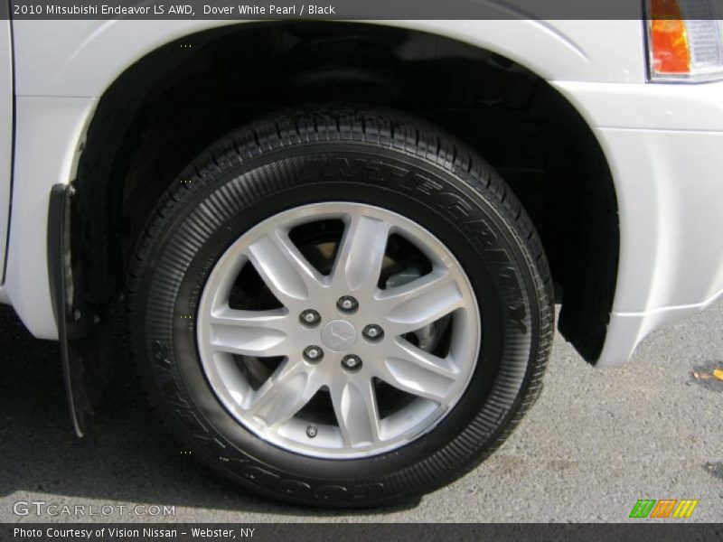 Dover White Pearl / Black 2010 Mitsubishi Endeavor LS AWD