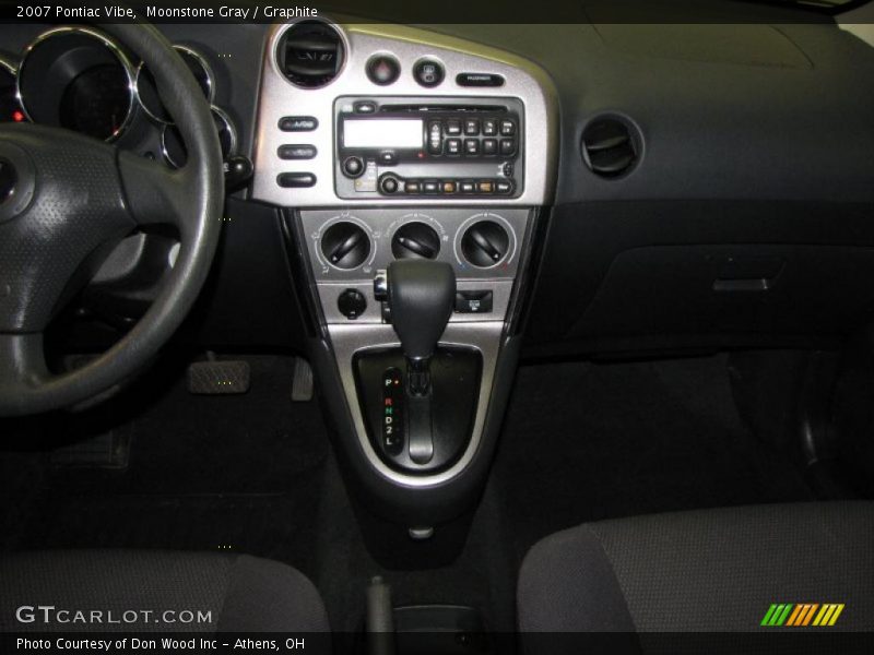 Moonstone Gray / Graphite 2007 Pontiac Vibe