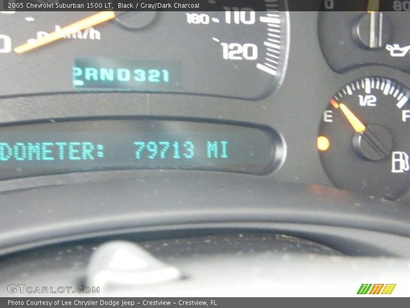 Black / Gray/Dark Charcoal 2005 Chevrolet Suburban 1500 LT