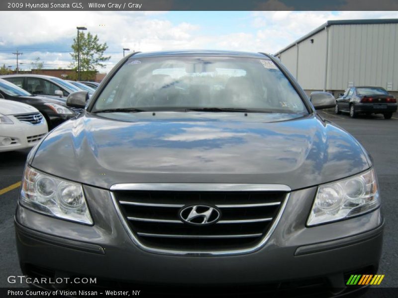 Willow Gray / Gray 2009 Hyundai Sonata GLS