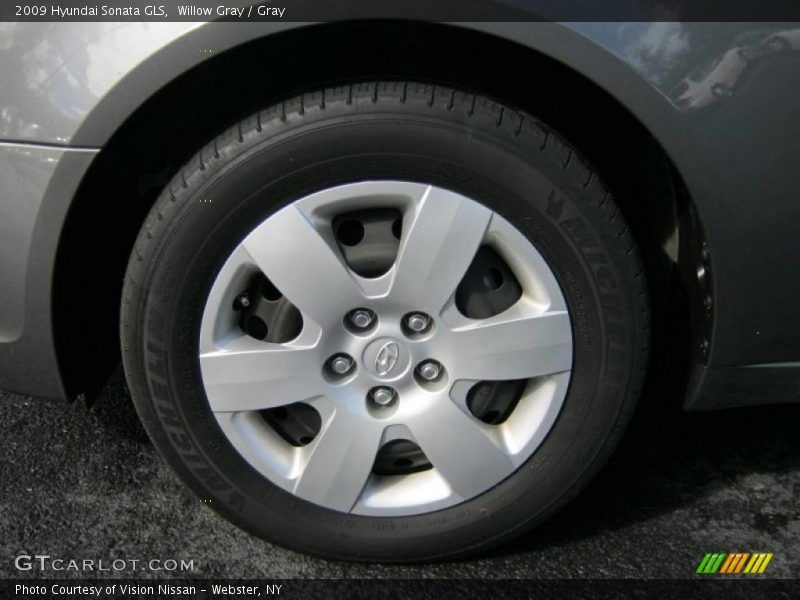 Willow Gray / Gray 2009 Hyundai Sonata GLS