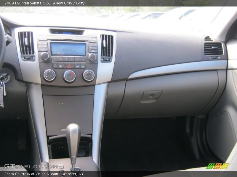 Willow Gray / Gray 2009 Hyundai Sonata GLS