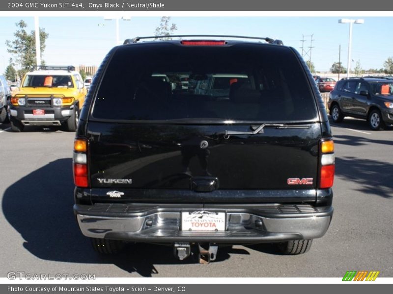 Onyx Black / Neutral/Shale 2004 GMC Yukon SLT 4x4