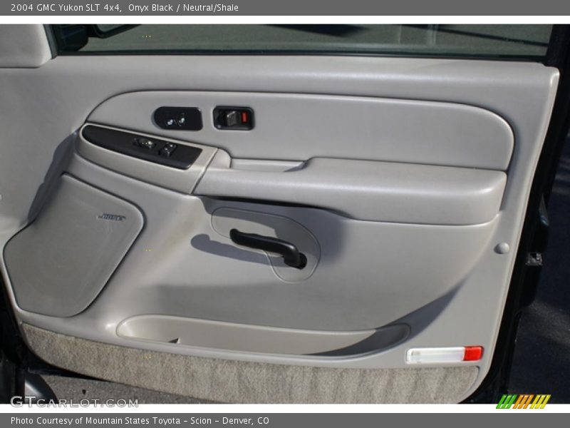 Onyx Black / Neutral/Shale 2004 GMC Yukon SLT 4x4