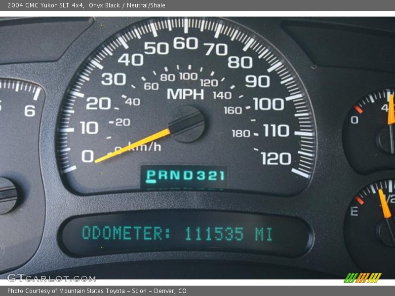 Onyx Black / Neutral/Shale 2004 GMC Yukon SLT 4x4