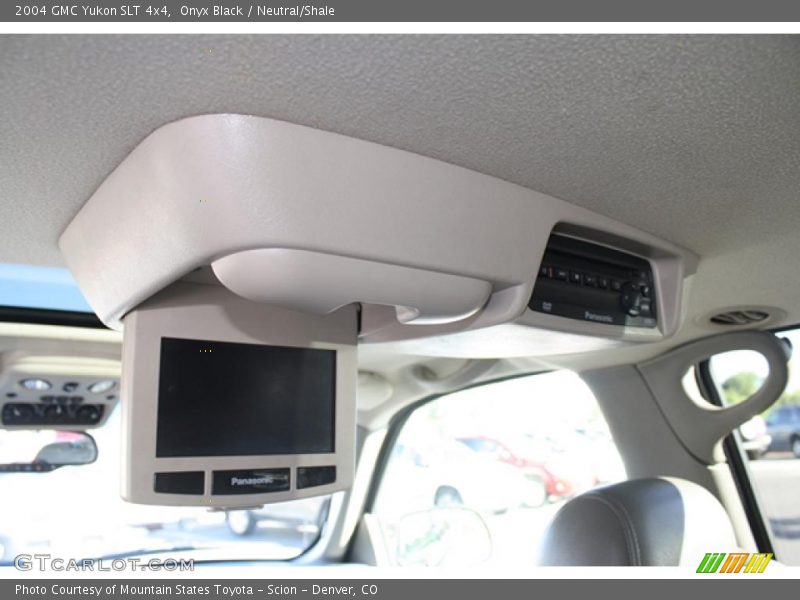 Onyx Black / Neutral/Shale 2004 GMC Yukon SLT 4x4
