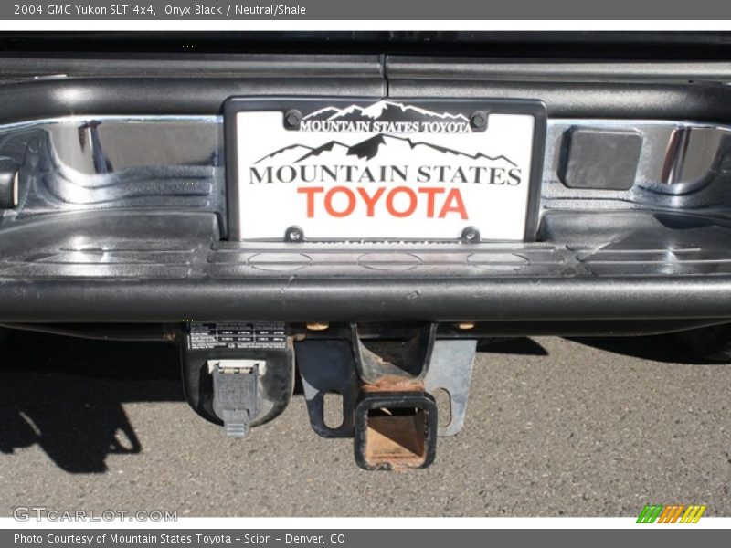 Onyx Black / Neutral/Shale 2004 GMC Yukon SLT 4x4