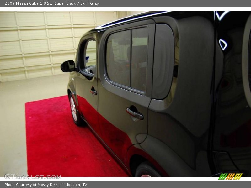 Super Black / Light Gray 2009 Nissan Cube 1.8 SL