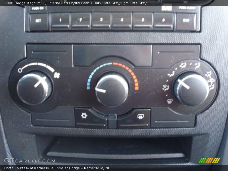 Inferno Red Crystal Pearl / Dark Slate Gray/Light Slate Gray 2006 Dodge Magnum SE