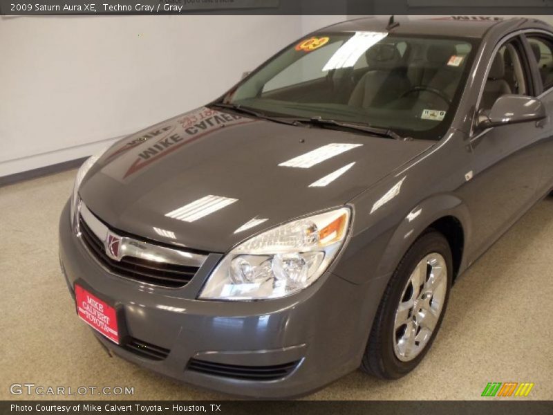 Techno Gray / Gray 2009 Saturn Aura XE