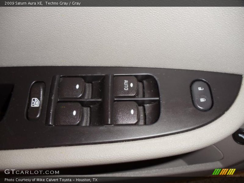 Techno Gray / Gray 2009 Saturn Aura XE