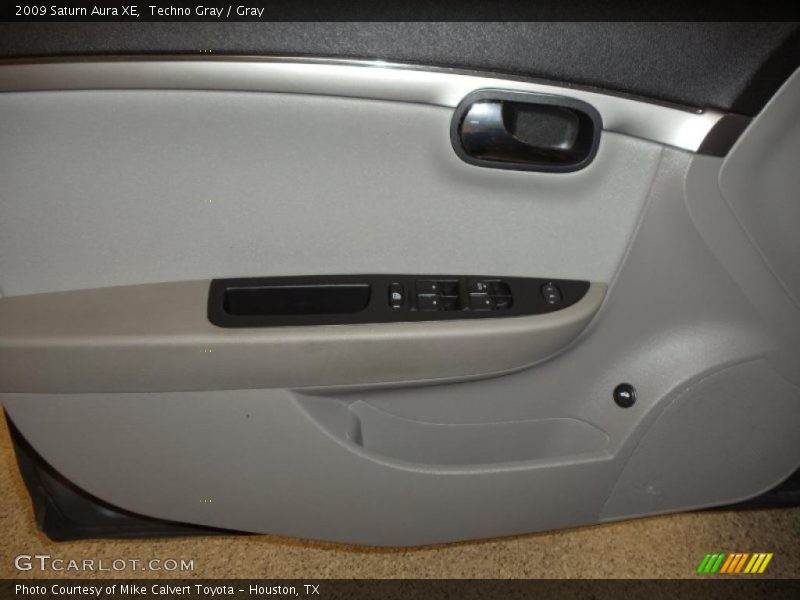 Techno Gray / Gray 2009 Saturn Aura XE