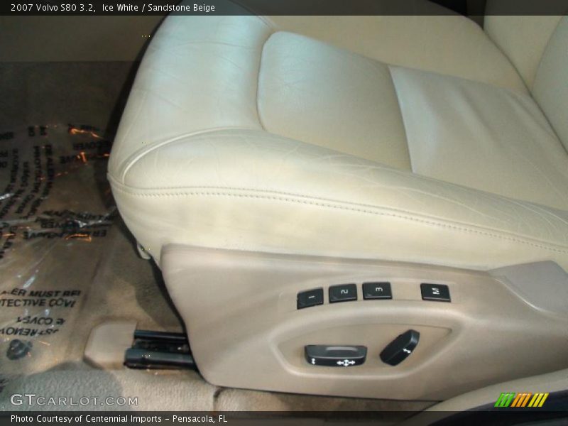 Ice White / Sandstone Beige 2007 Volvo S80 3.2