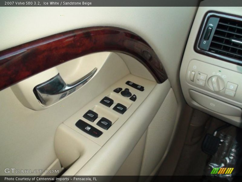 Ice White / Sandstone Beige 2007 Volvo S80 3.2
