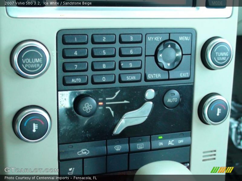 Ice White / Sandstone Beige 2007 Volvo S80 3.2