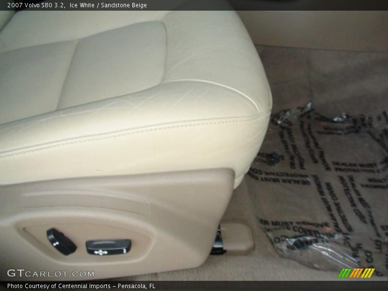Ice White / Sandstone Beige 2007 Volvo S80 3.2