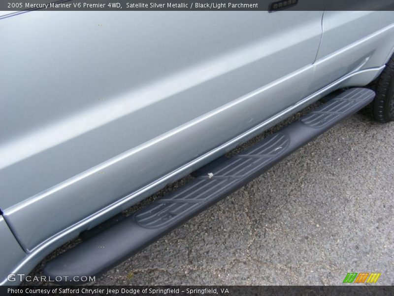 Satellite Silver Metallic / Black/Light Parchment 2005 Mercury Mariner V6 Premier 4WD