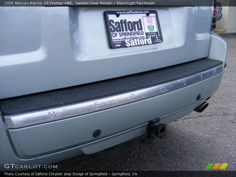 Satellite Silver Metallic / Black/Light Parchment 2005 Mercury Mariner V6 Premier 4WD