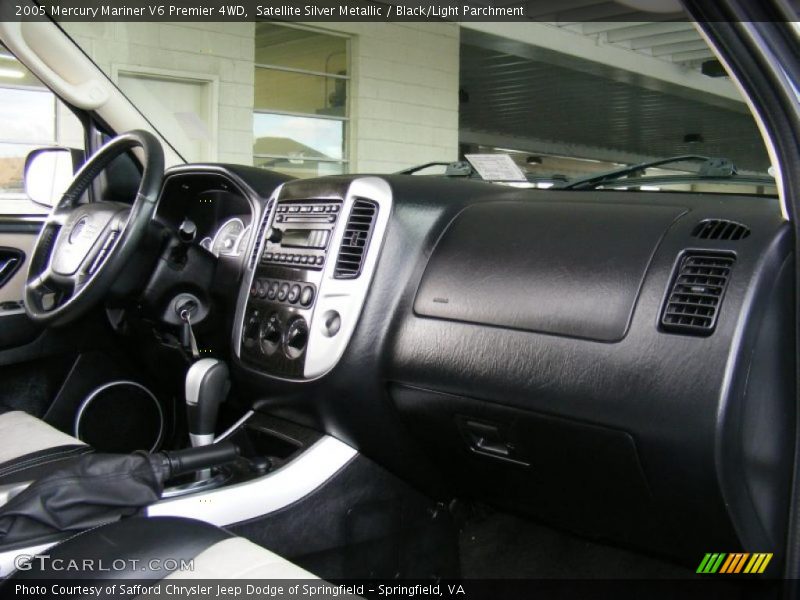 Satellite Silver Metallic / Black/Light Parchment 2005 Mercury Mariner V6 Premier 4WD