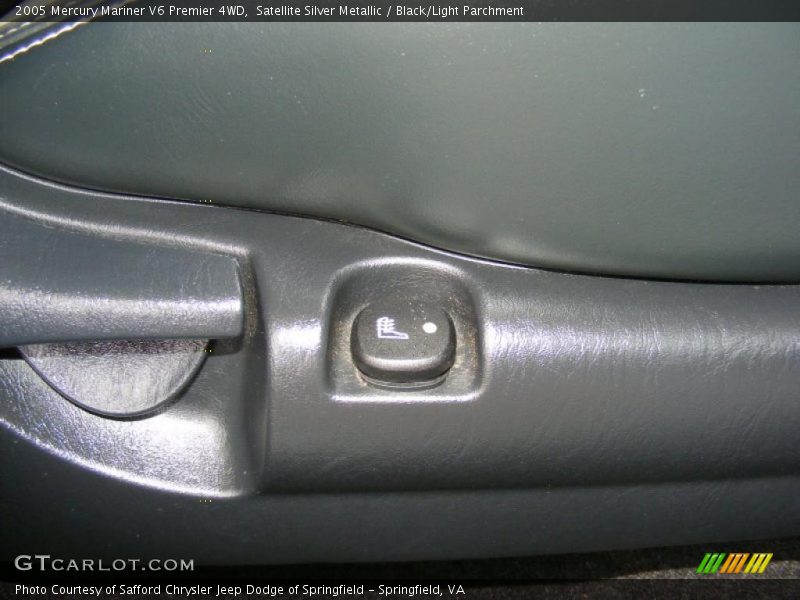 Satellite Silver Metallic / Black/Light Parchment 2005 Mercury Mariner V6 Premier 4WD